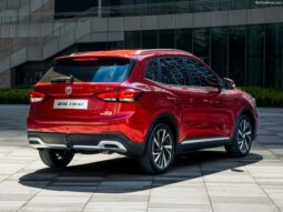 MG ZS pieno