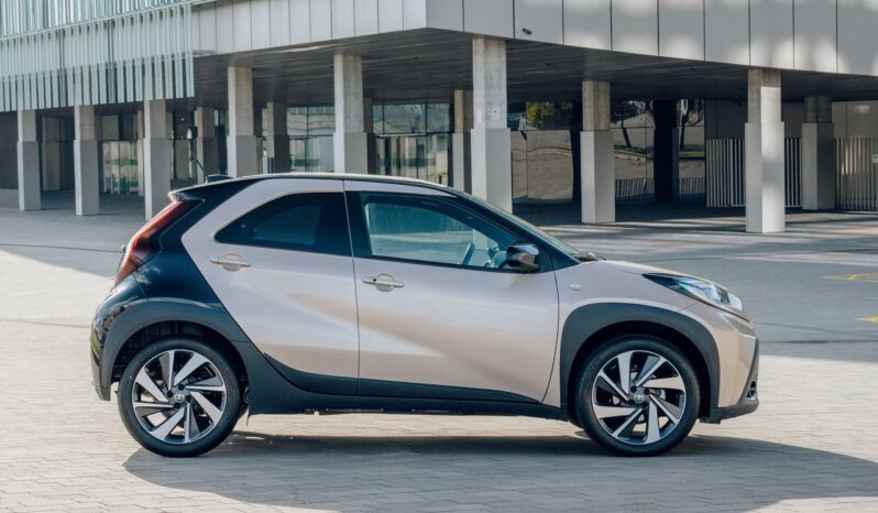 Toyota Aygo X Active pieno